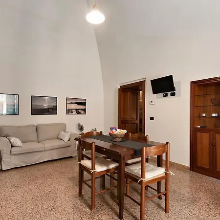 Vittorio Emanuele 6 Old Town - Selection Apartment *